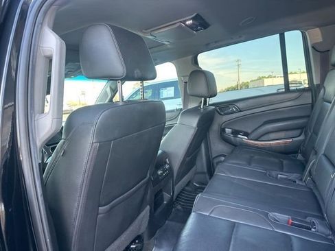 Used 2017 Chevrolet Suburban Premier image 8