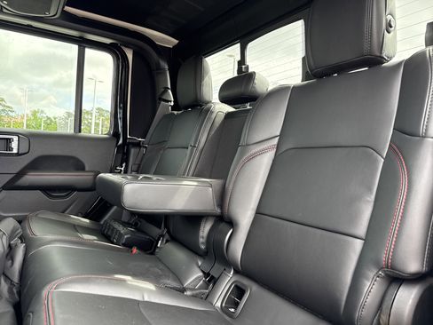New 2026 Jeep Gladiator Rubicon AWD/4WD image 31