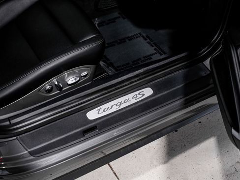 Used 2017 Porsche 911 Targa 4S AWD/4WD image 26