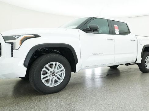 New 2026 Toyota Tundra SR5 AWD/4WD image 42