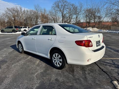 Used 2010 Toyota Corolla LE image 6