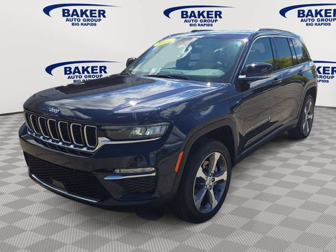 Used 2024 Jeep Grand Cherokee Limited 4xe AWD/4WD image 8