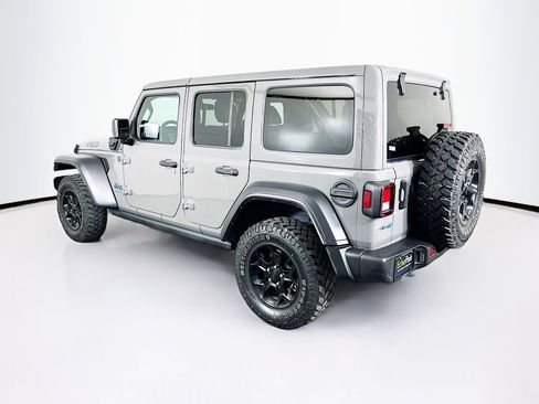 Used 2023 Jeep Wrangler Unlimited image 5