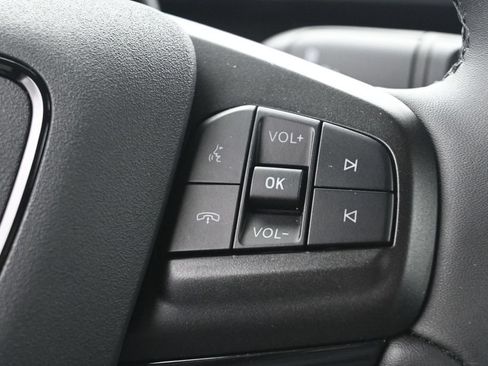 Used 2025 Ford Mustang Mach-E Premium AWD/4WD image 19
