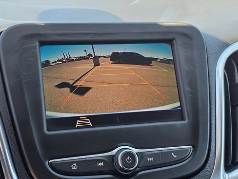 Used 2021 Chevrolet Equinox LS w/ LS Convenience Package FWD image 19
