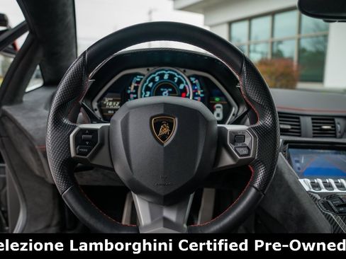 Used 2015 Lamborghini Aventador LP 700-4 image 22