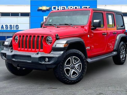 Used 2020 Jeep Wrangler Unlimited Sport AWD/4WD image 2