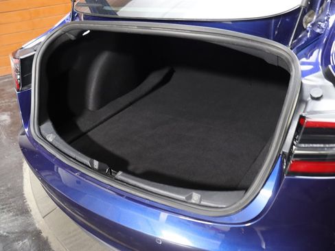Used 2020 Tesla Model 3 Standard Range Plus image 52
