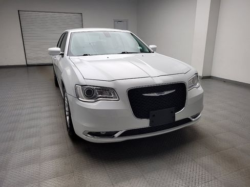 Used 2019 Chrysler 300 Touring w/ Driver Convenience Group RWD image 14