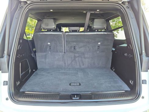 Used 2024 Jeep Wagoneer Series II w/ Flexible Seating Group AWD/4WD image 33