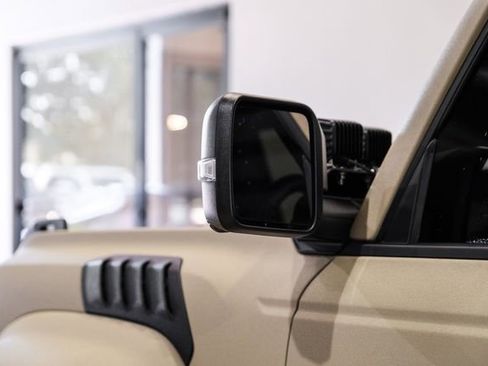 Used 2025 Ford Bronco Raptor AWD/4WD image 47