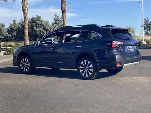 Used 2025 Subaru Outback Touring XT w/ Popular Package #2 image 8