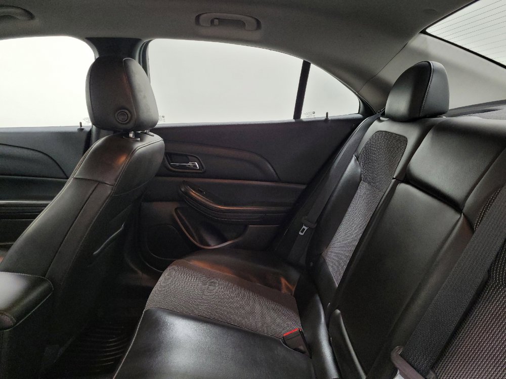 Used 2016 Chevrolet Malibu LT FWD image 18