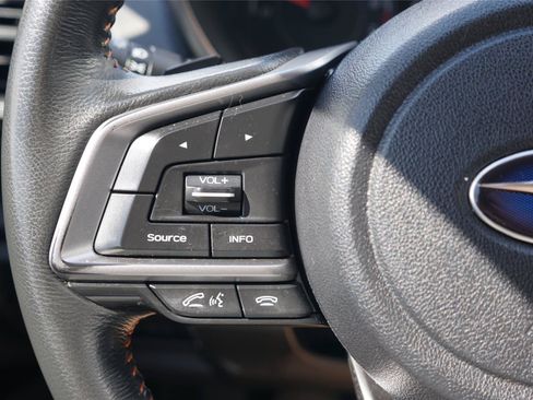 Used 2019 Subaru Crosstrek 2.0i Premium AWD/4WD image 17
