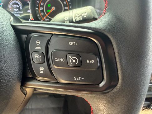 Used 2024 Jeep Wrangler Unlimited Rubicon w/ Convenience Group AWD/4WD image 40