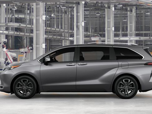 New 2026 Toyota Sienna Platinum AWD/4WD image 4