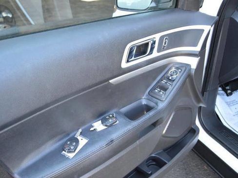 Used 2013 Ford Explorer XLT image 58