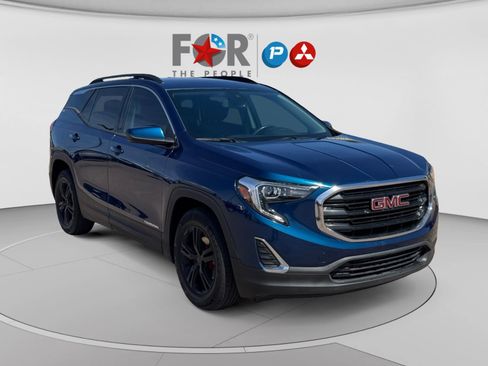 Used 2020 GMC Terrain SLE w/ Driver Convenience Package FWD image 7
