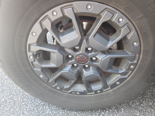 Certified 2024 Nissan Frontier PRO-4X w/ Pro Premium Package AWD/4WD image 9