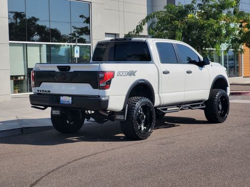 Used 2021 Nissan Titan PRO-4X w/ Pro-4x Convenience Package AWD/4WD image 5