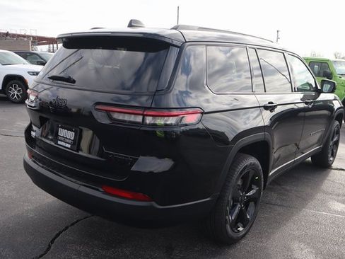 New 2025 Jeep Grand Cherokee L Limited image 24