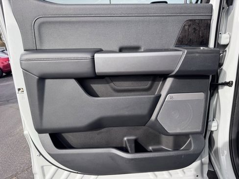 Used 2025 Ford F450 Lariat image 38