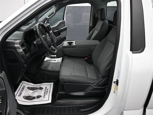 Used 2024 Ford F150 XL image 18