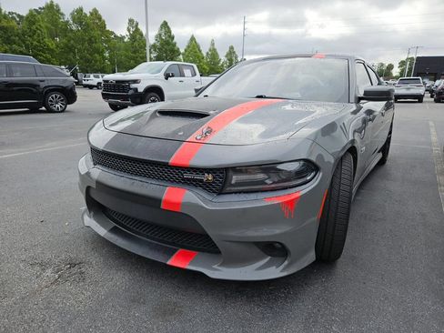 Used 2018 Dodge Charger R/T Scat Pack w/ Dynamics Package RWD image 2