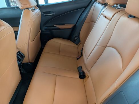 Used 2020 Lexus UX 250h w/ Premium Package image 13