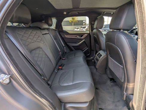 Used 2023 Jaguar F-PACE S image 21