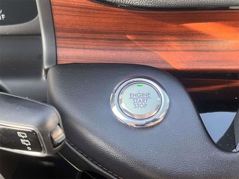 Used 2023 Lincoln Aviator Reserve image 25