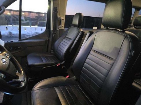 Used 2023 Ford Transit 350 XLT image 7