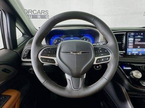 New 2026 Chrysler Pacifica Pinnacle image 11