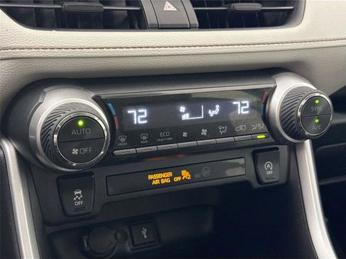 Used 2020 Toyota RAV4 XLE w/ Convenience Package image 23