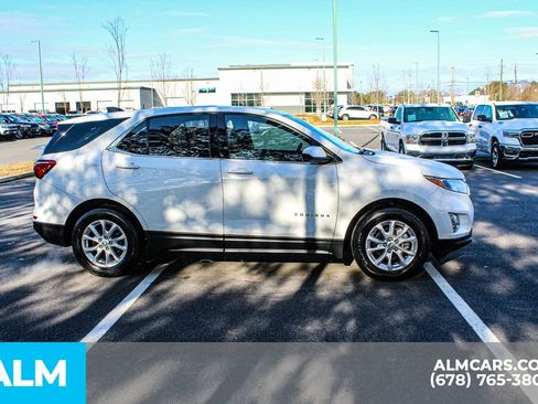 Used 2020 Chevrolet Equinox LT image 9