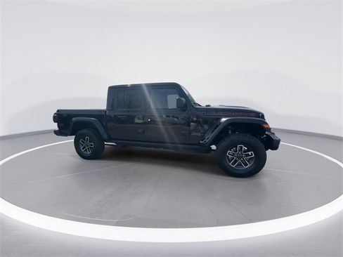 New 2026 Jeep Gladiator Mojave image 4