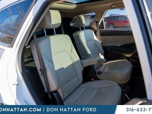Used 2017 Hyundai Santa Fe Limited image 28
