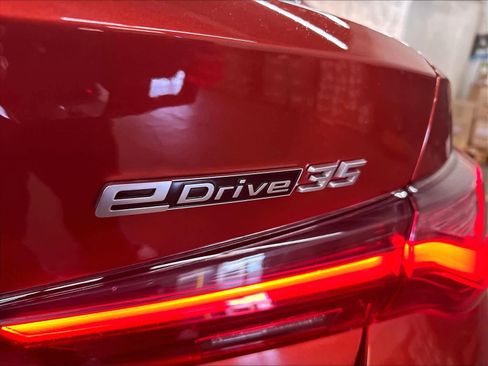 Used 2023 BMW i4 eDrive35 w/ Premium Package RWD image 11