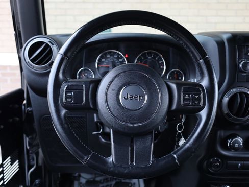 Used 2017 Jeep Wrangler Unlimited Sport w/ Quick Order Package 23S AWD/4WD image 25