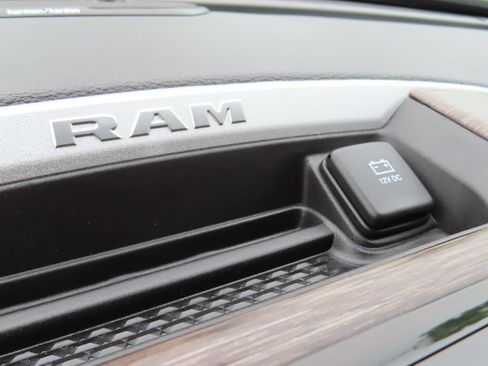 Certified 2020 RAM 2500 Laramie AWD/4WD image 11