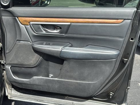 Used 2017 Honda CR-V Touring image 27