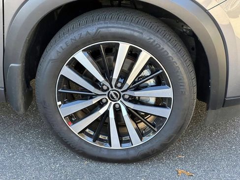 Certified 2025 Nissan Pathfinder Platinum w/ Cargo Package image 9