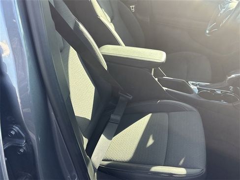 Used 2021 Buick Encore GX Preferred w/ Cold Weather Comfort Package image 26