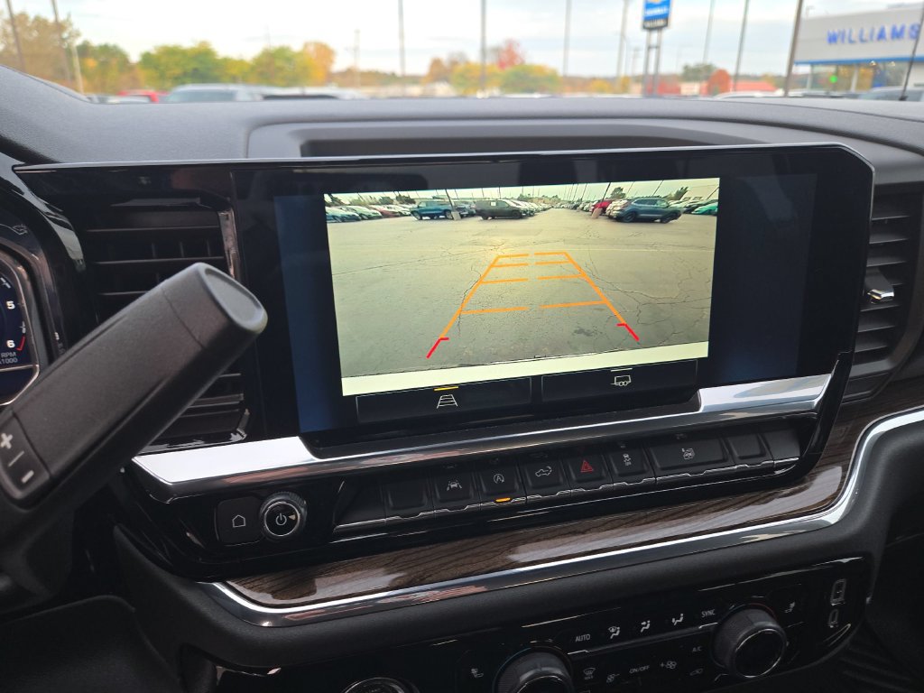 Used 2024 Chevrolet Silverado 1500 LT AWD/4WD image 36