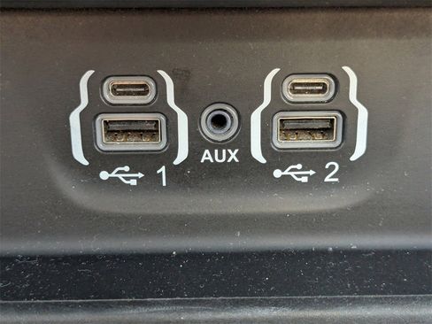 Used 2024 RAM 1500 Laramie image 19