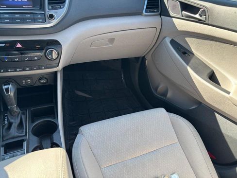 Used 2017 Hyundai Tucson Sport AWD/4WD image 17