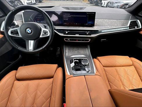 Used 2026 BMW X7 xDrive40i w/ M Sport Package AWD/4WD image 10