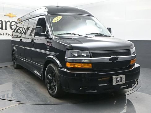 Used 2025 Chevrolet Express 2500 Extended w/ Driver Convenience Package RWD image 55