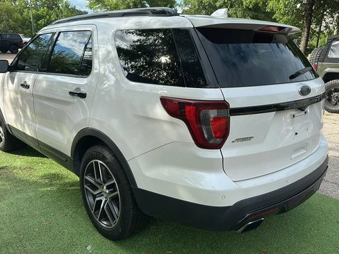 Used 2016 Ford Explorer Sport w/ Equipment Group 401A AWD/4WD image 5