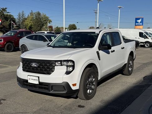 New 2025 Ford Maverick XLT w/ XLT Luxury Package image 30